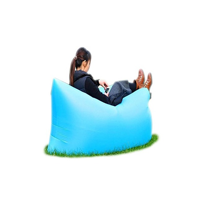 Social Trumpo, tumbona hinchable