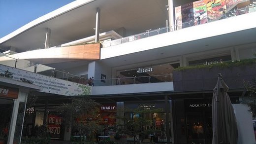 Plaza Altacia