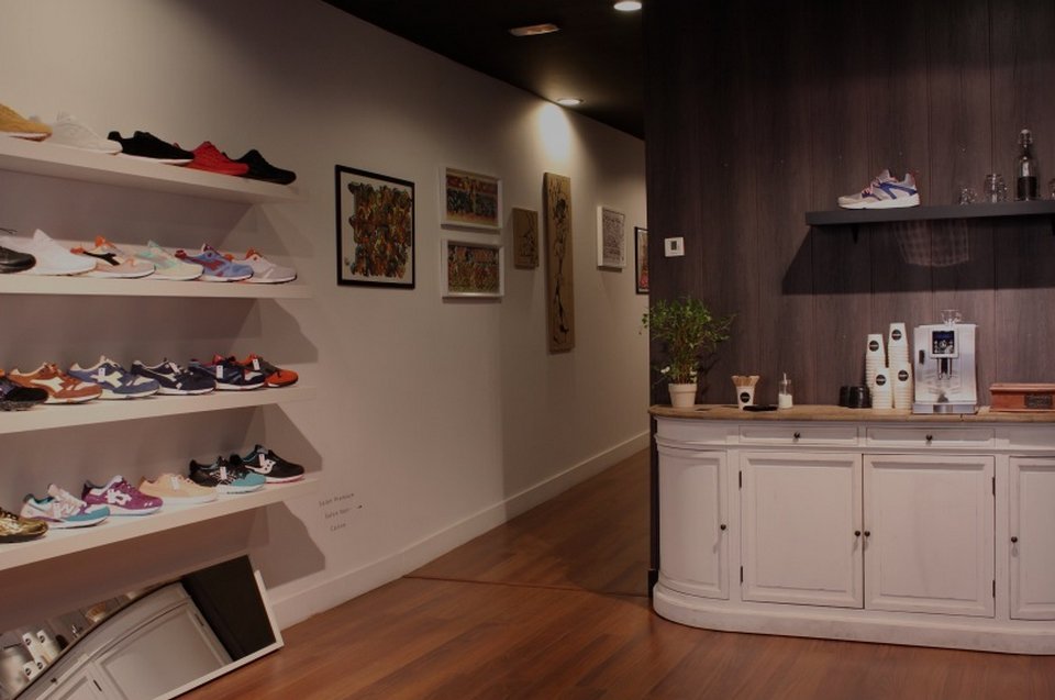 Lugar NOIRFONCE - Sneakers & Apparel