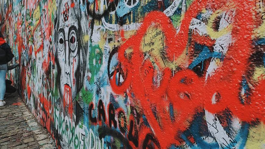 Lugar John Lennon Wall