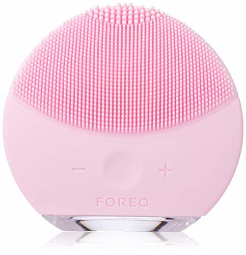 Belleza LUNA mini 2 de FOREO es el limpiador facial con modo anti-edad.