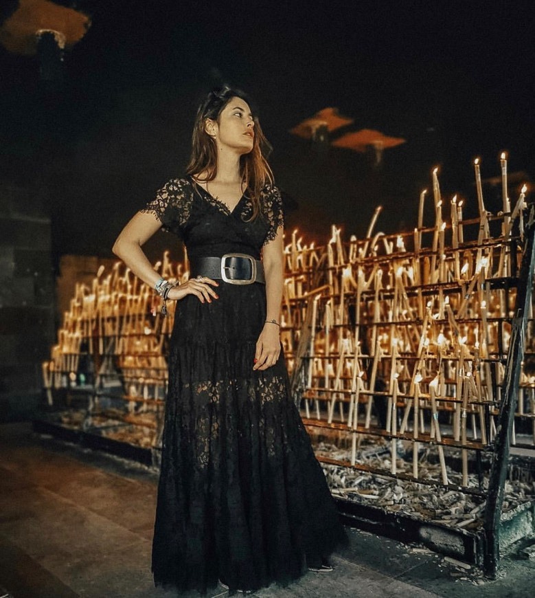 VESTIDO MULTI PUNTILLA LARGO East Love