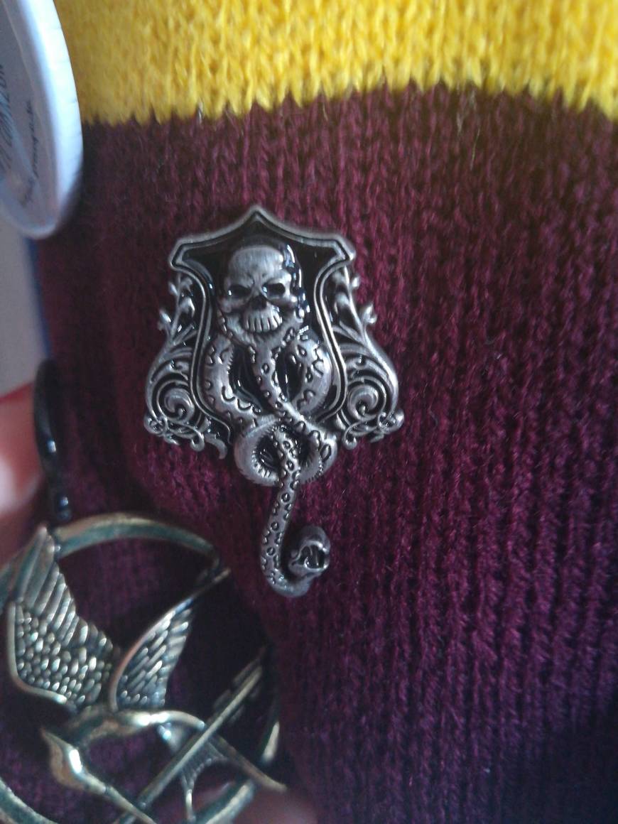 Social Pin marca tenebrosa