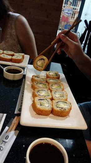 Sushi Roll Echegaray