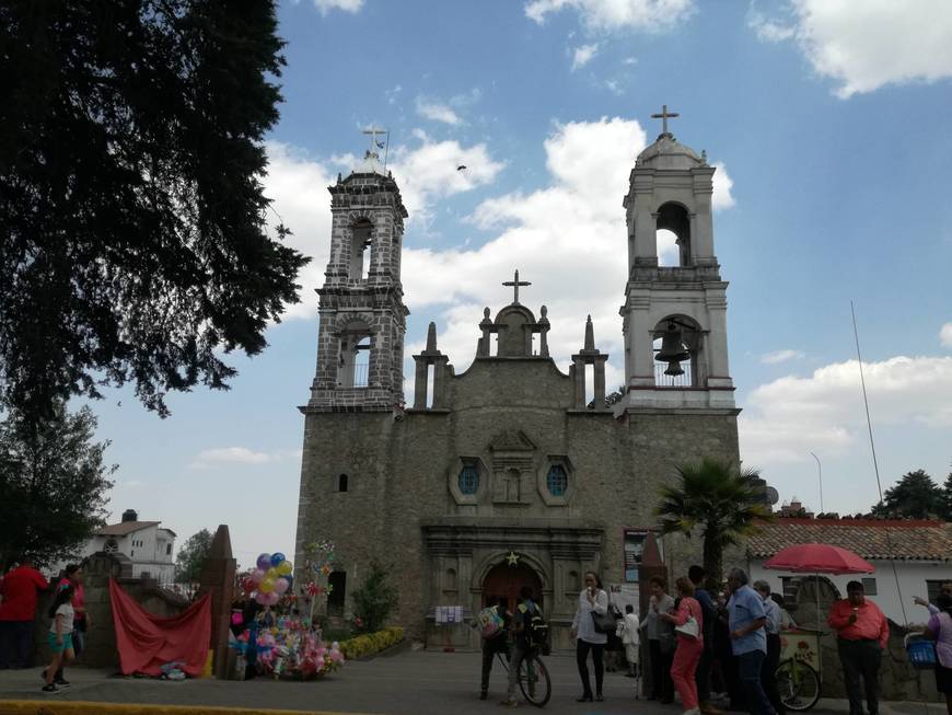 Lugar Iglesia