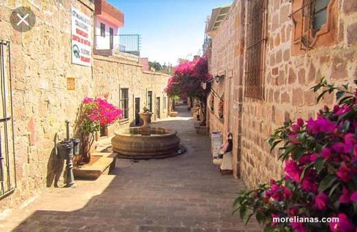 El Callejon Del Romance