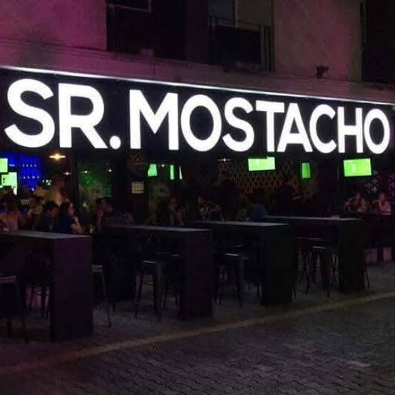 Lugar Sr. Mostacho