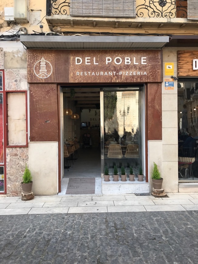 Restaurantes DEL POBLE Restaurant Pizzeria