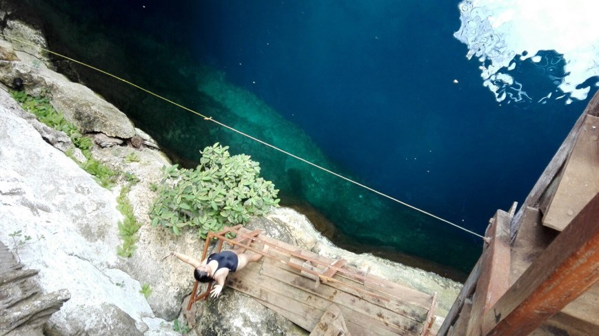 Lugares Yah Nah cenote