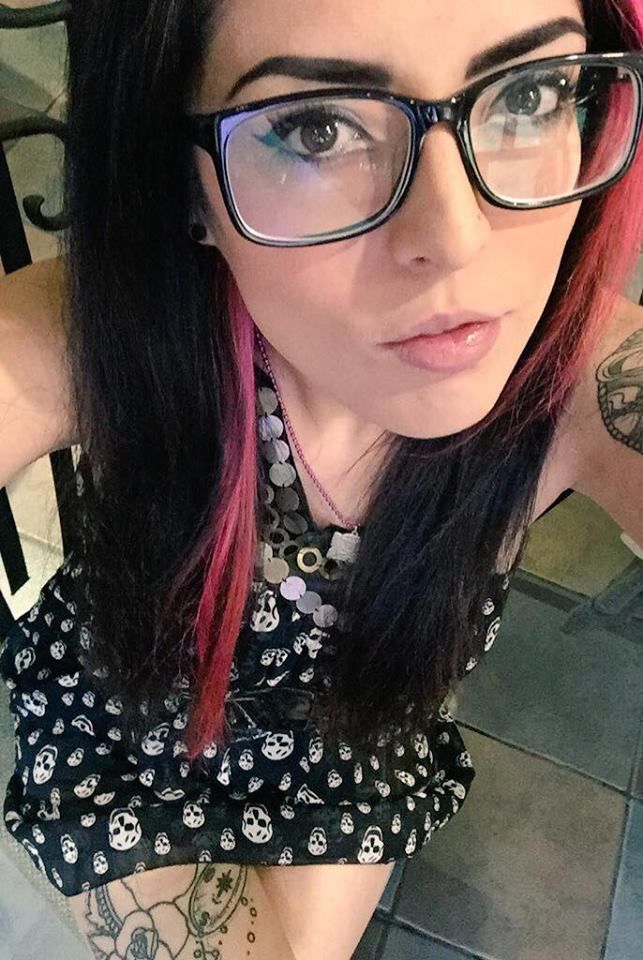 Social EvaDeMetal - YouTube