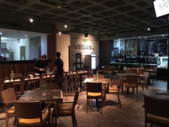 Restaurants Vegan Inc