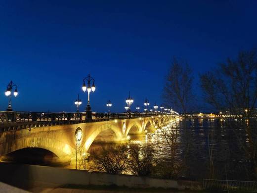 Pont de Pierre