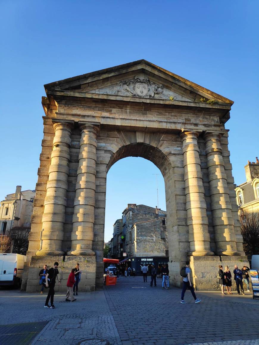 Place Porte d'Aquitaine