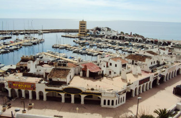 Lugar Puerto Deportivo Aguadulce