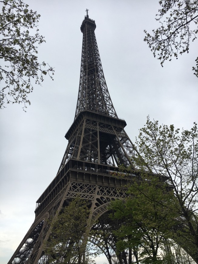 Place Torre Eiffel