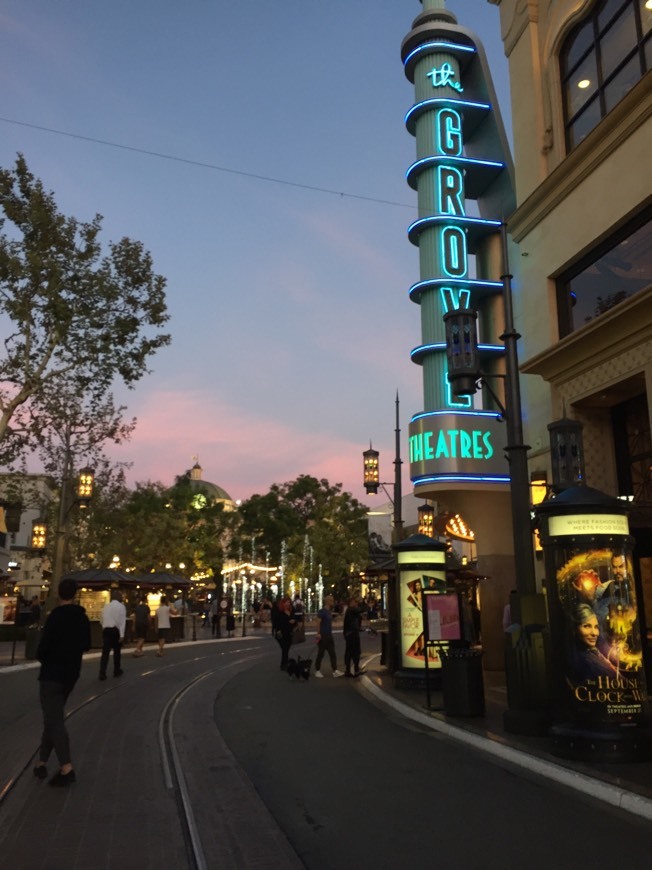 Lugar Pacific Theatres at The Grove