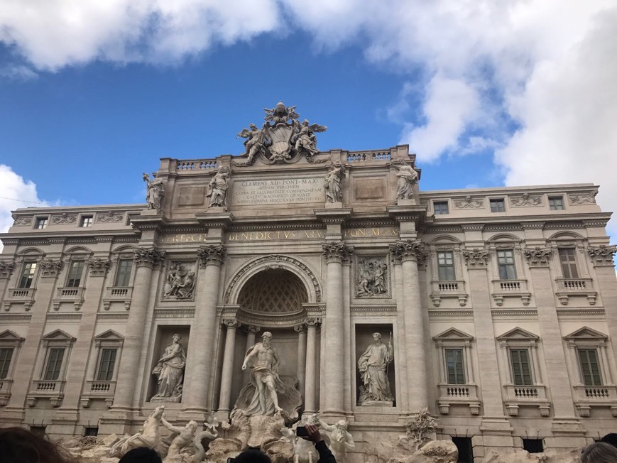 Lugar Fontana di Trevi