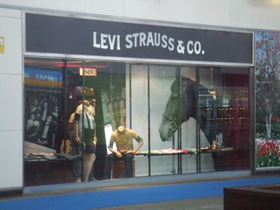 Place Levi's® Store Bilbao Plaza Moyua