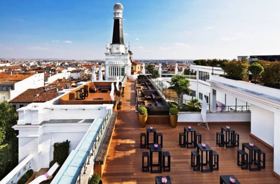 Place Radio Rooftop Bar Madrid