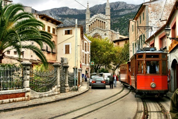 Lugares Ferrocarriles De Soller S A