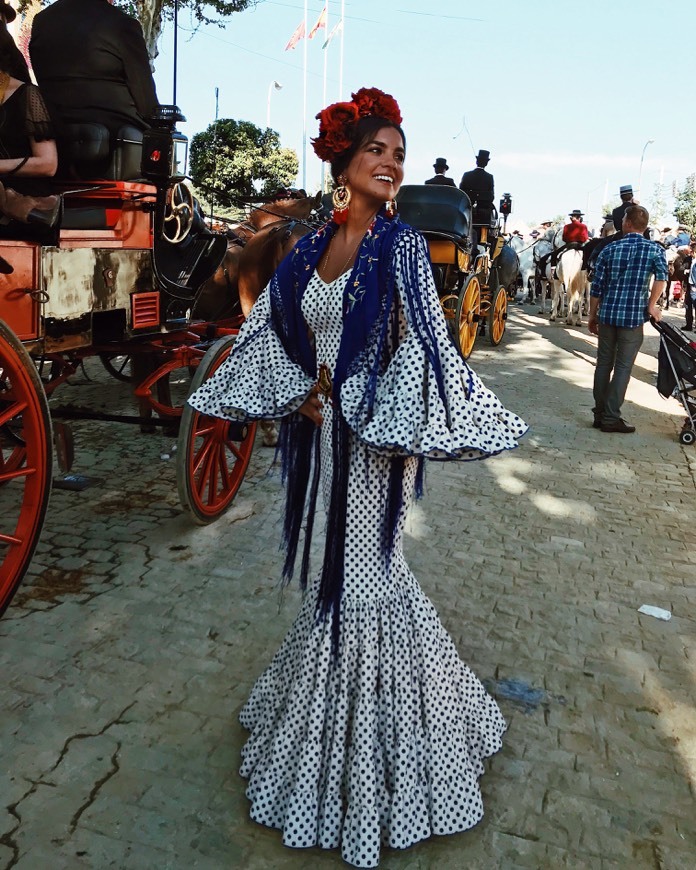 Moda Caroly, moda flamenca, campero, flamenco y danza - Inicio