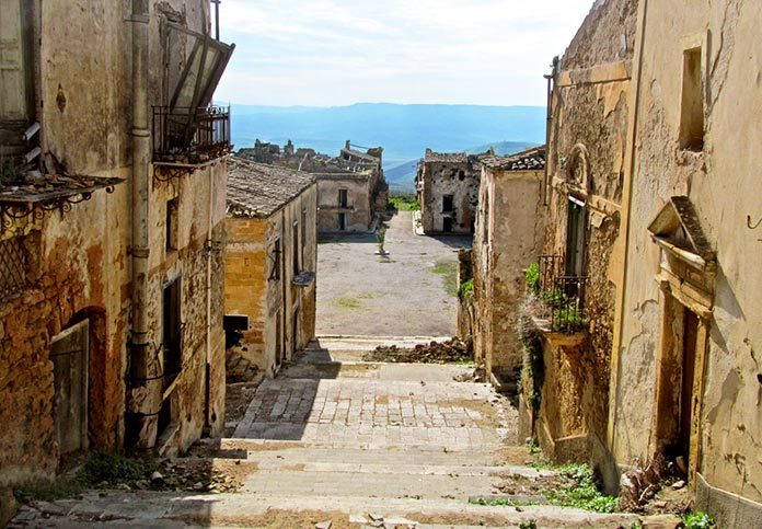 Social Poggioreale, pueblo abandonado