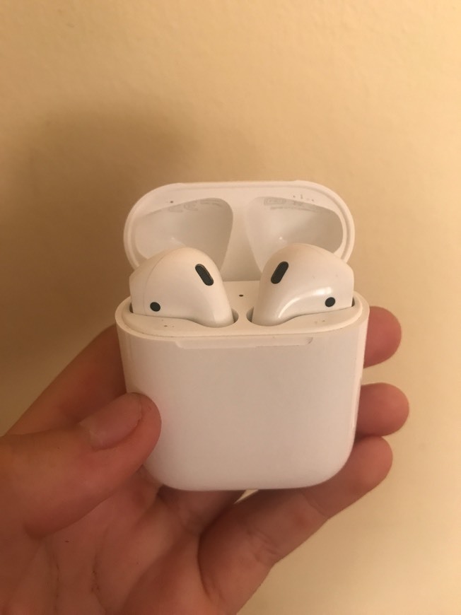 Electronic Apple AirPods con estuche de carga inalámbrica