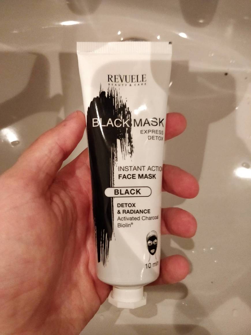 Product Revuelve Black Mask 