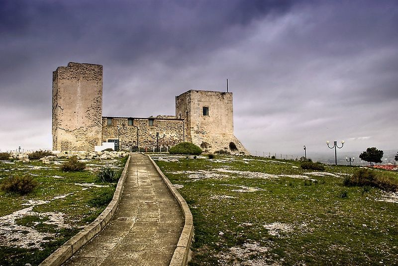 Places Castillo de San Michele