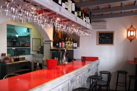 El Lola - Bar de Tapas y Flamenco