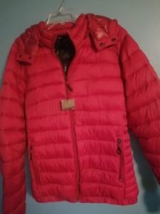 Moda Bershka | Bershka Hooded Puffer Jacket In Red