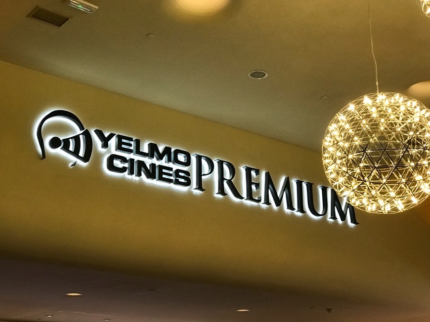 Lugar Yelmo Cines Premium