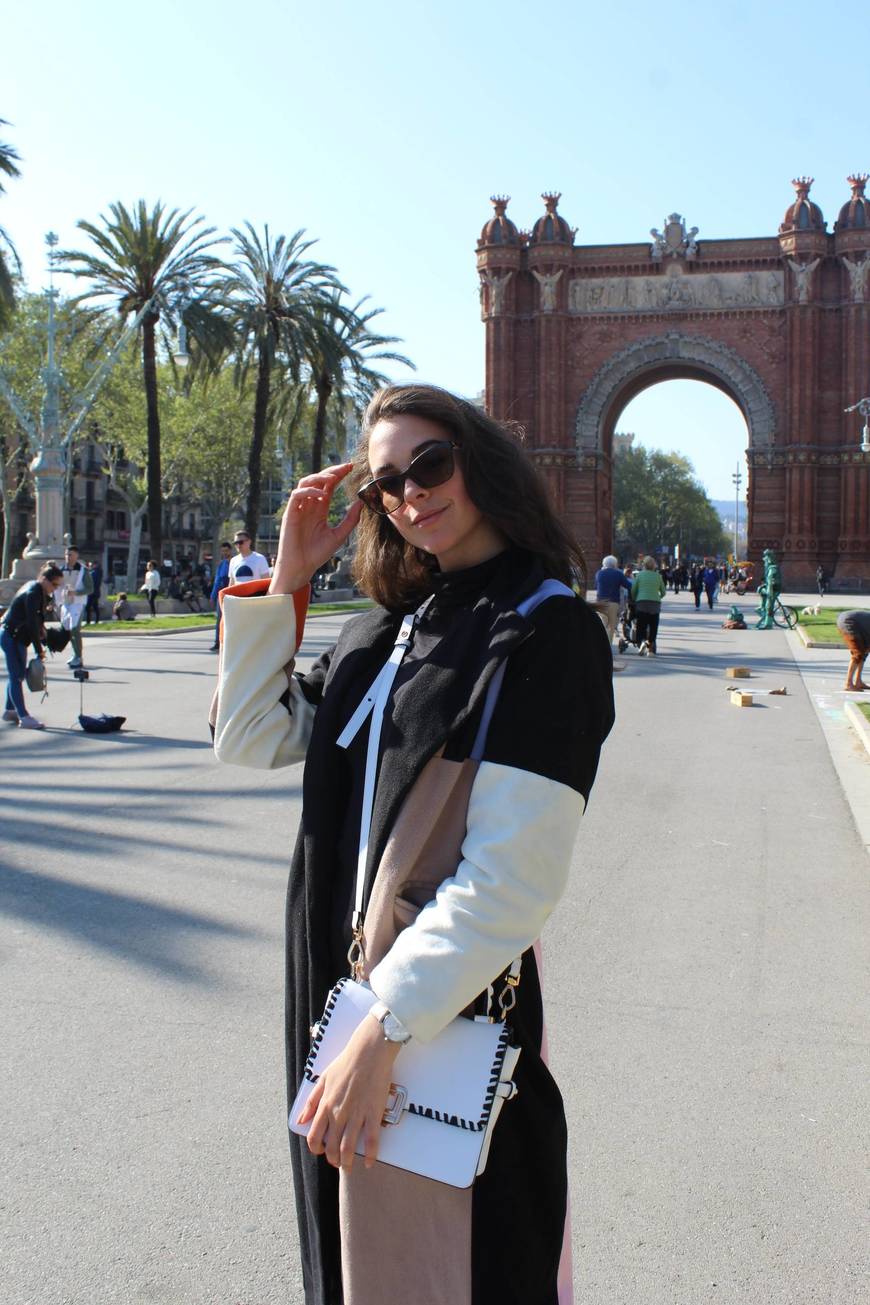 Place Arc de Triomf