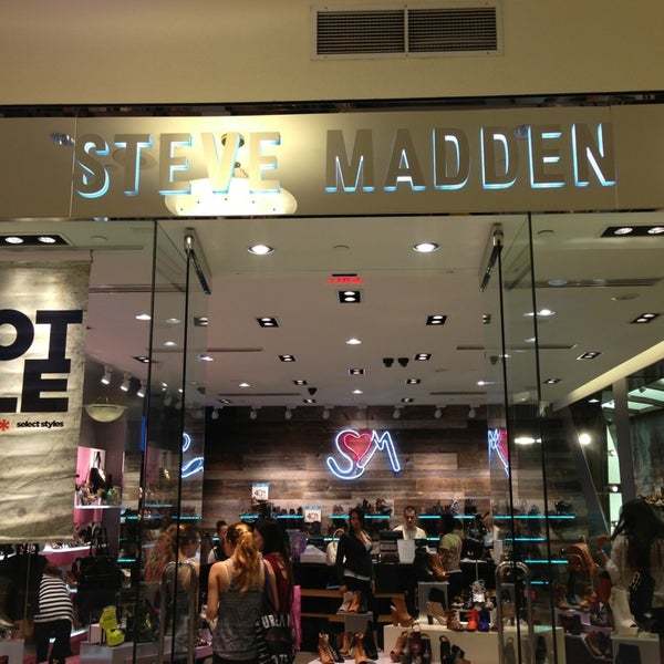 Place Steve Madden