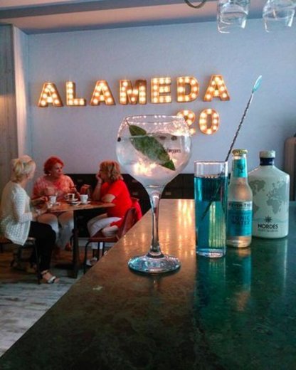 Alameda 20 Cocktail Bar