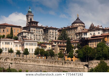 Place Bérgamo