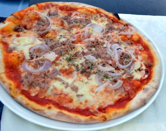 Mezzaluna Pizzeria & Trattoria