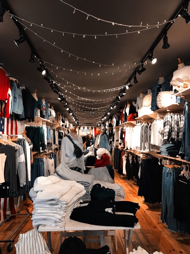 Lugar Brandy Melville