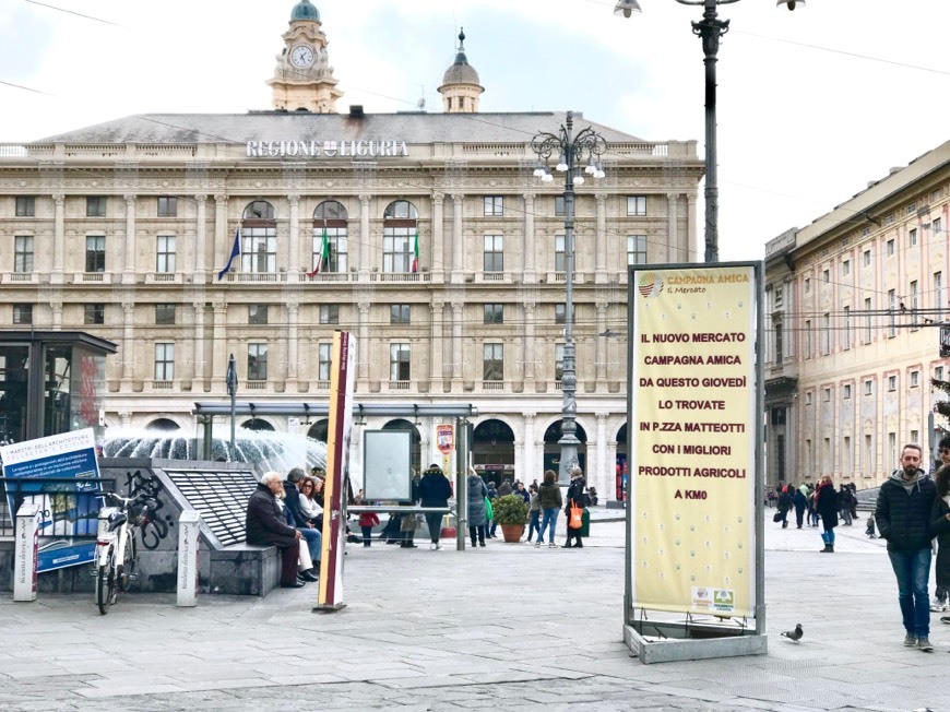 Lugar Piazza De Ferrari