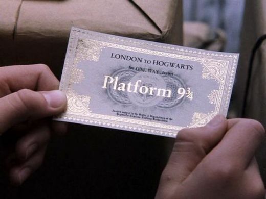 Platform 9 3/4 Ticket & Keyring | Harry Potter Shop