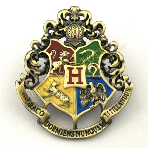 Amazon.com: The Noble Collection Harry Potter House Crest Pin ...