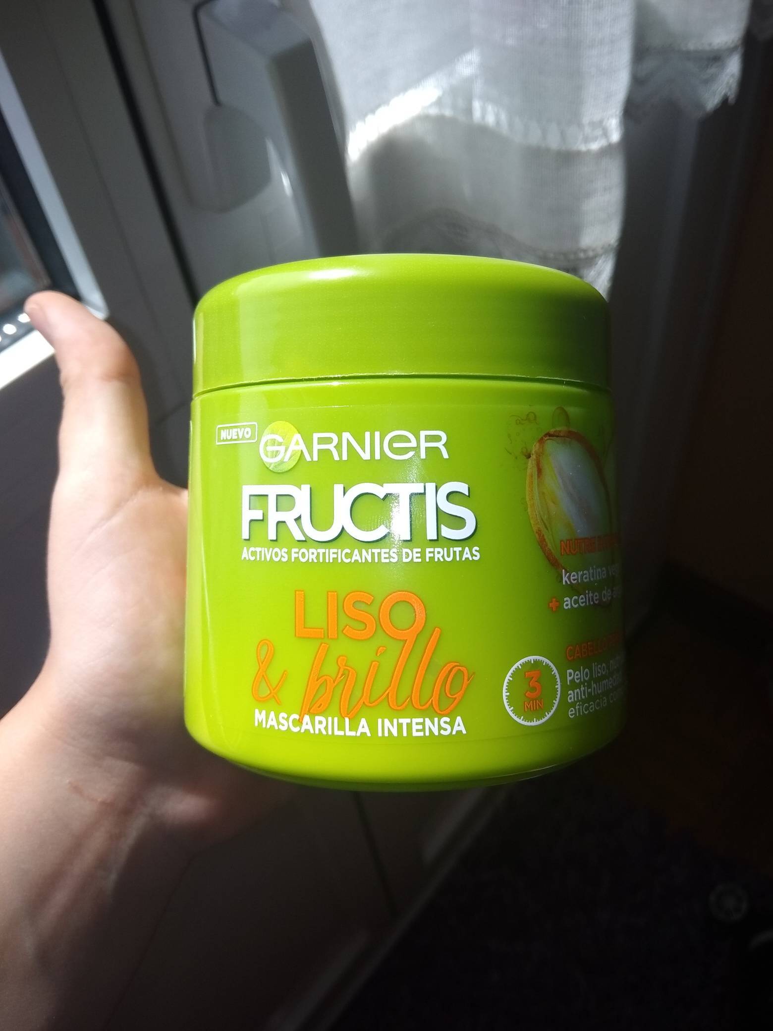 Beauty Garnier Fructis Liso & Brillo Mascarilla para cabello rebelde o difícil de