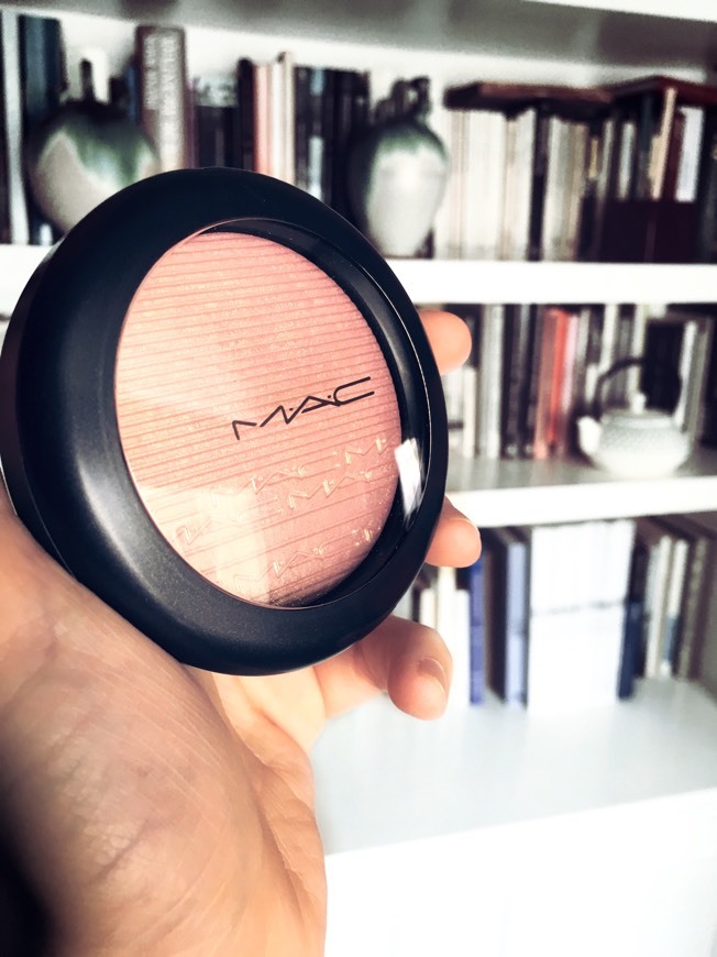 Fashion Extra Dimension Skinfinish | MAC Cosmetics - Official Site