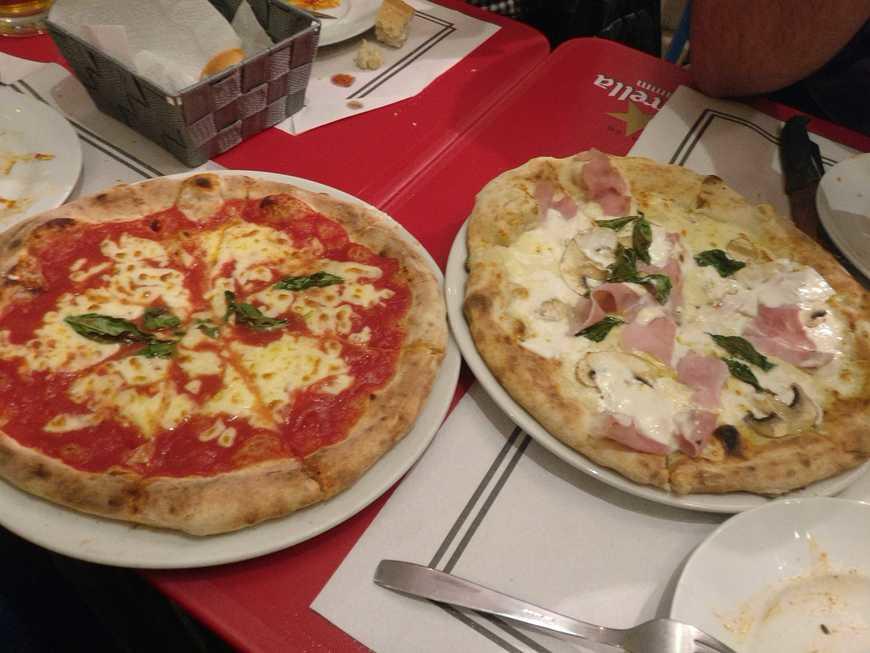 Restaurantes Pizzeria Napoli Napoli