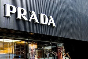 Place PRADA Outlet