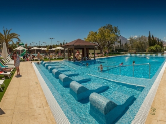 Lugar Magic Robin Hood Sports, Water Park & Medieval Lodge Resort