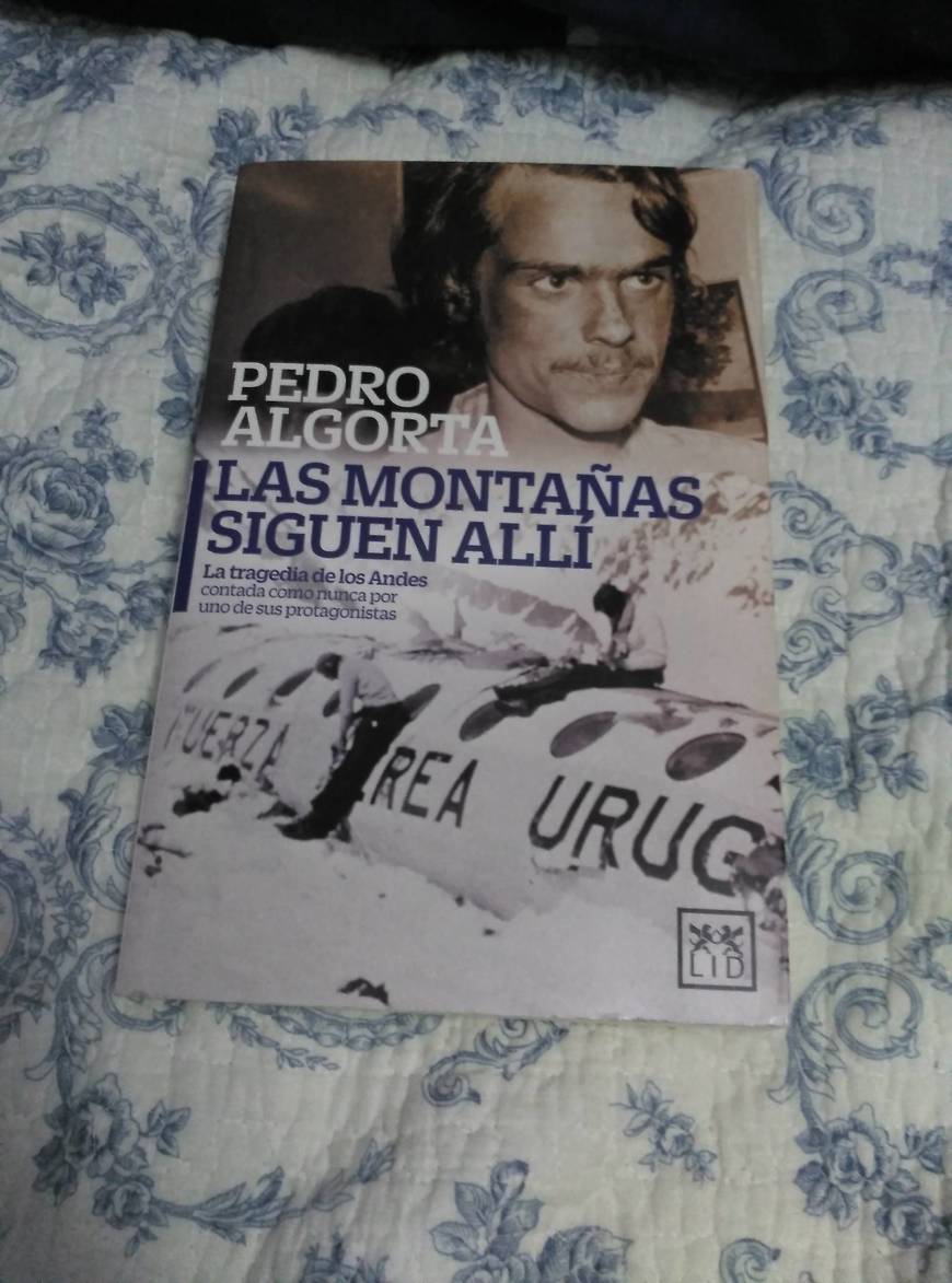 Libro Las Montañas Siguen Alli