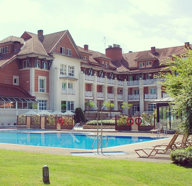 Lugar Gran hotel balneario de Puente Viesgo