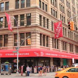 Place Strand Bookstore