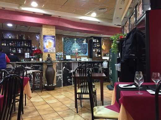 Bar Restaurante Tiora